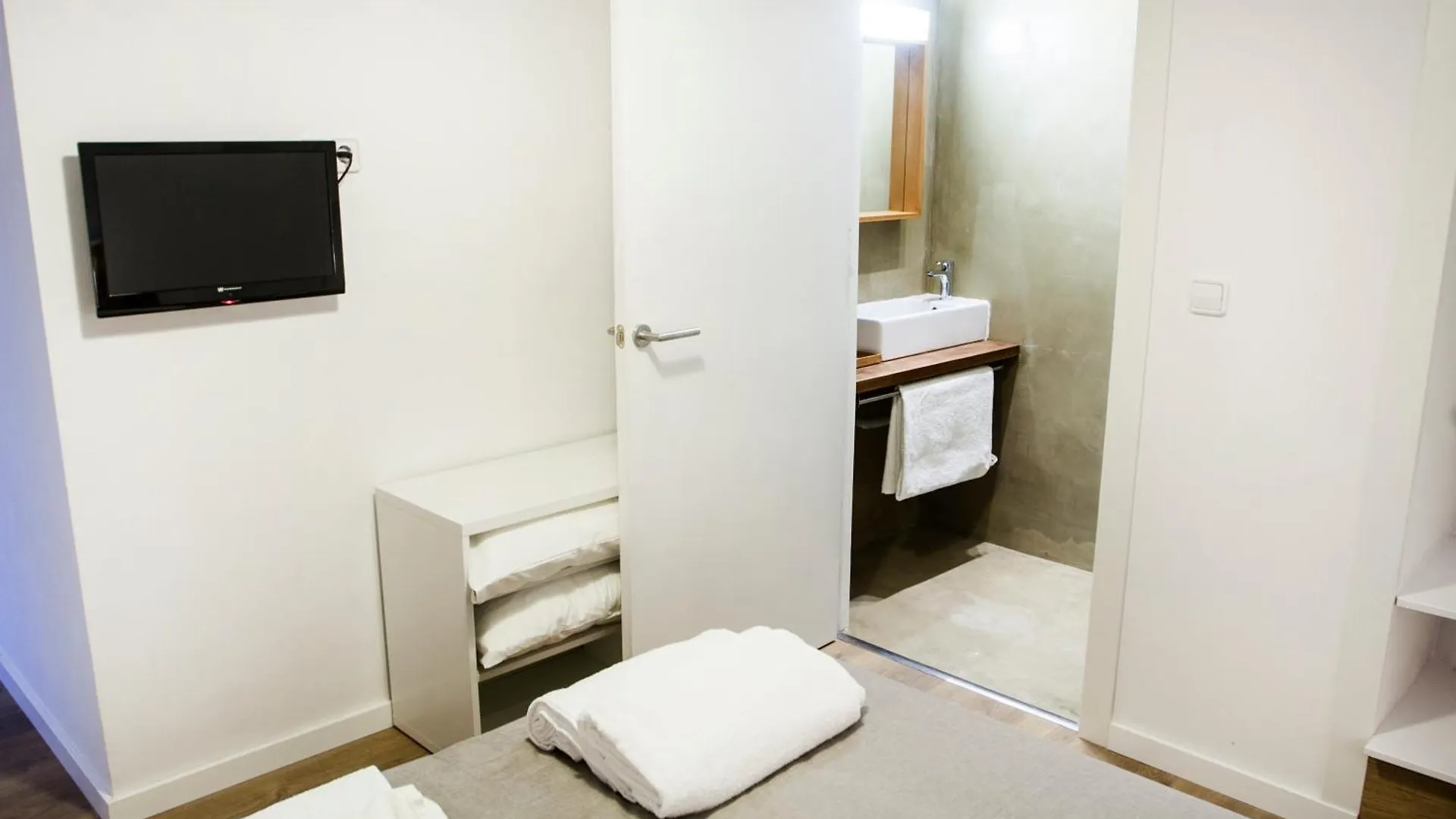 Cien Guest House Barcelona